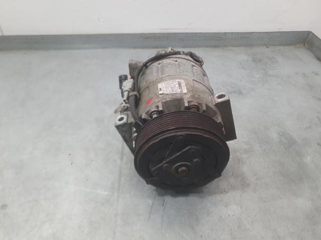 Sprężarka klimatyzacji 926001DE0A NISSAN