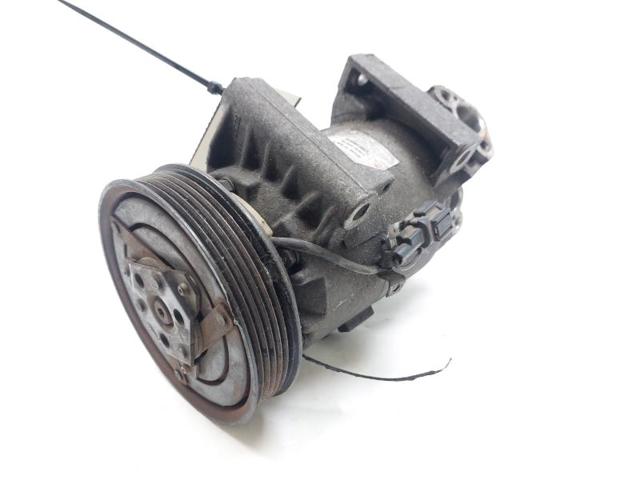 Sprężarka klimatyzacji 926001F700 NISSAN
