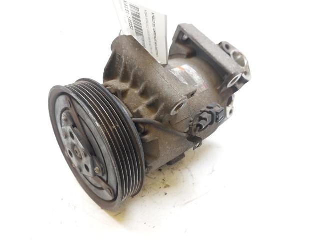 Sprężarka klimatyzacji 926001F710 NISSAN