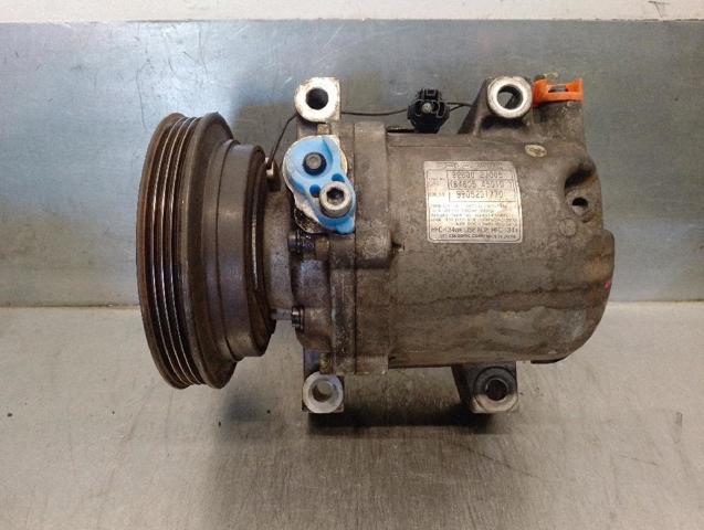 Sprężarka klimatyzacji 926002J005 NISSAN