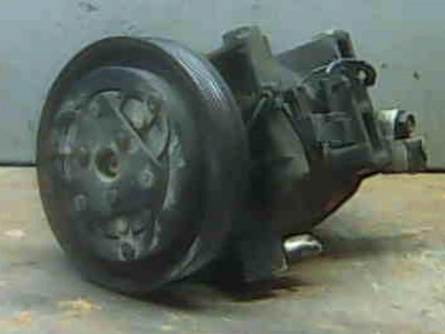 Sprężarka klimatyzacji 926002J203 NISSAN
