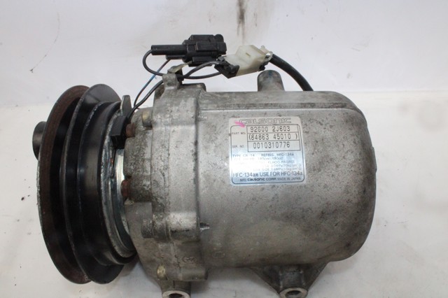 Sprężarka klimatyzacji 926002J603 NISSAN