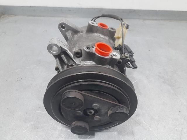 Sprężarka klimatyzacji 926002J603 NISSAN