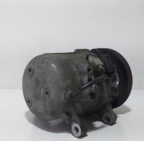 Sprężarka klimatyzacji 926002J603 NISSAN
