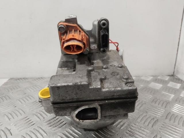 Sprężarka klimatyzacji 926003NF0A NISSAN