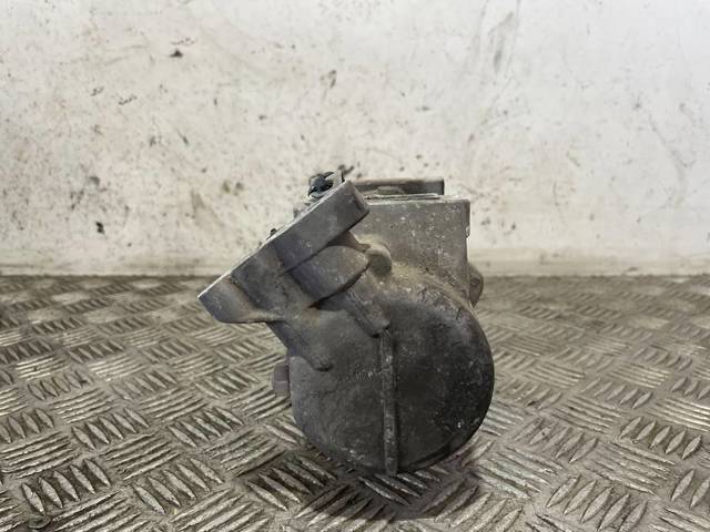 Sprężarka klimatyzacji 926003VD0A NISSAN