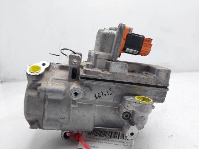 Sprężarka klimatyzacji 926004760R RENAULT