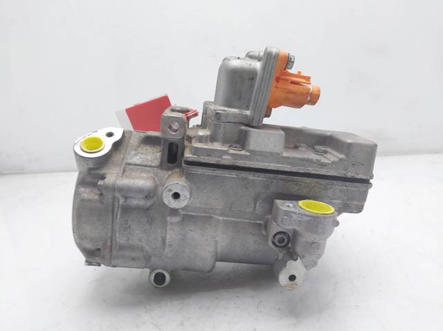Sprężarka klimatyzacji 926004760R RENAULT