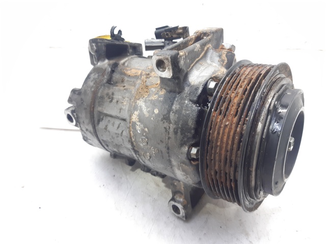Sprężarka klimatyzacji 926004EB0A RENAULT