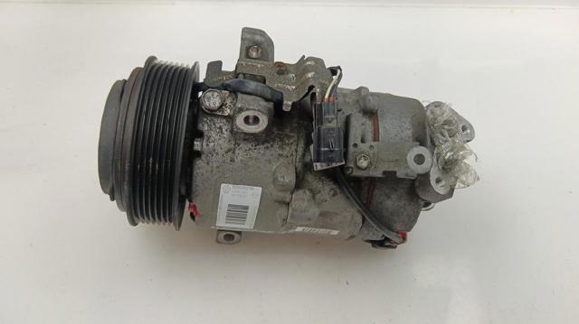 Sprężarka klimatyzacji 926005211R RENAULT