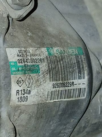 Sprężarka klimatyzacji 926006229R RENAULT