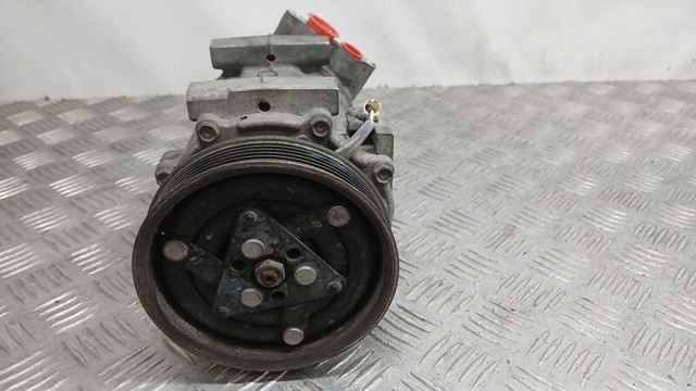 Sprężarka klimatyzacji 926006229R RENAULT