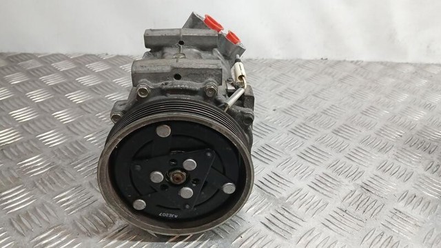 Sprężarka klimatyzacji 926006229R RENAULT