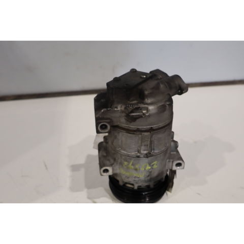 Sprężarka klimatyzacji 926006775R RENAULT