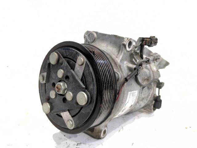 Sprężarka klimatyzacji 926006UB1A RENAULT