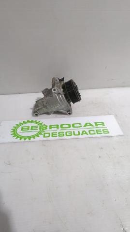 Sprężarka klimatyzacji 926008116R RENAULT
