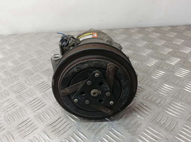 Sprężarka klimatyzacji 926009F510 NISSAN