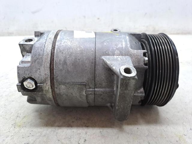 Sprężarka klimatyzacji 92600BR70A NISSAN