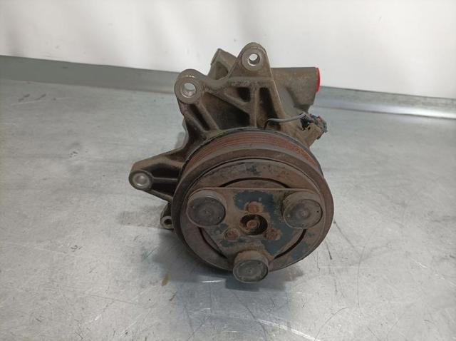 Sprężarka klimatyzacji 92600CA010 NISSAN