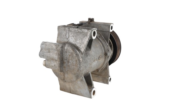 Sprężarka klimatyzacji 92600KH70A NISSAN