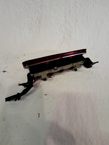 Lampa stop tylna dodatkowa 927003E000 HYUNDAI