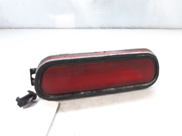 Lampa stop tylna dodatkowa 927003E000 HYUNDAI