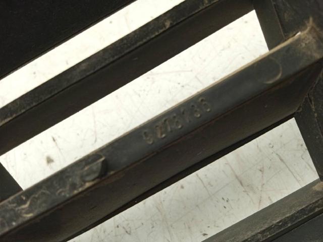 Atrapa chłodnicy Saab 9000