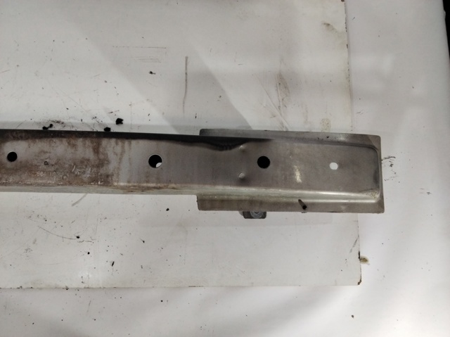 Wzmocnienie zderzaka przedniego Nissan Primastar X83