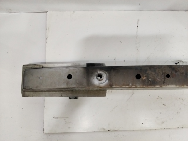 Wzmocnienie zderzaka przedniego Nissan Primastar X83