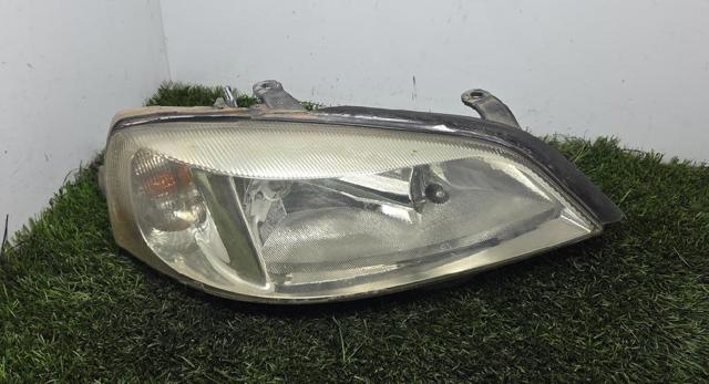 Reflektor prawy 93175369 OPEL