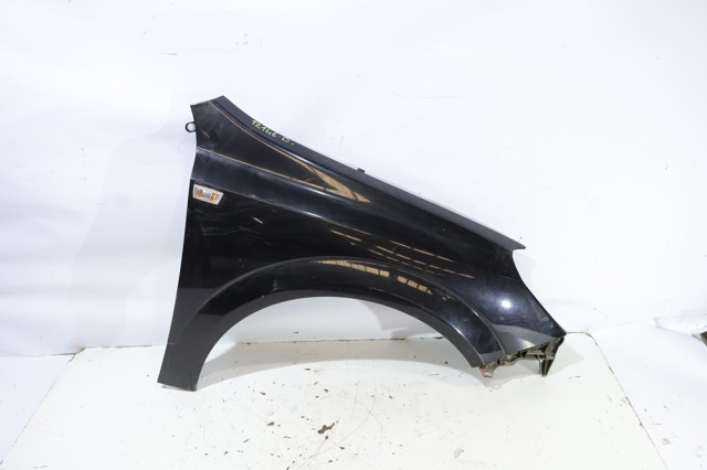 Błotnik przedni prawy 93178667 OPEL