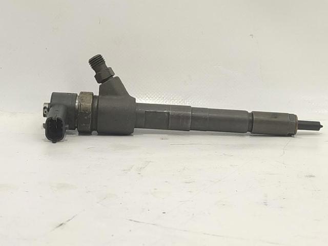 Wtryskiwacz paliwa 93183910 OPEL