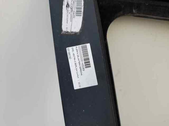 Drzwi przednie prawe 93186030 OPEL
