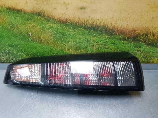 Lampa zespolona tylna prawa 93187880 OPEL