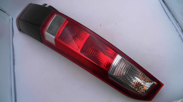 Lampa zespolona tylna prawa 93187880 OPEL
