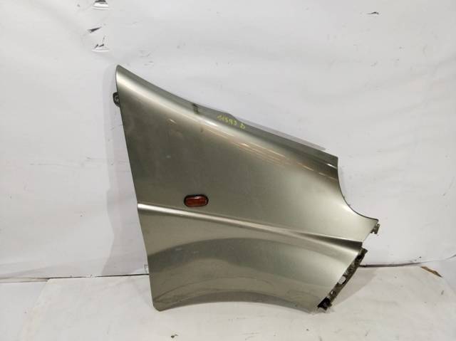 Błotnik przedni prawy 93188421 OPEL