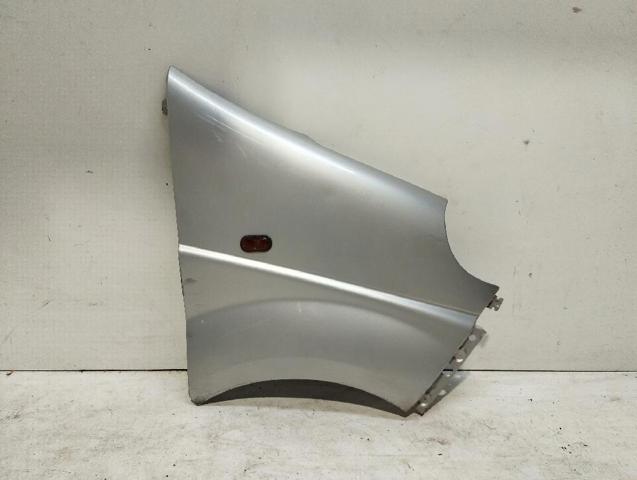 Błotnik przedni prawy 93188421 OPEL