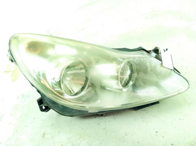 Reflektor prawy 93189358 OPEL