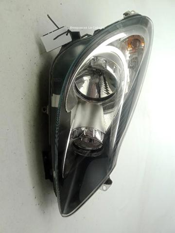 Reflektor prawy 93189358 OPEL