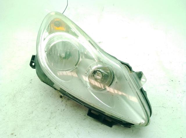 Reflektor prawy 93189358 OPEL