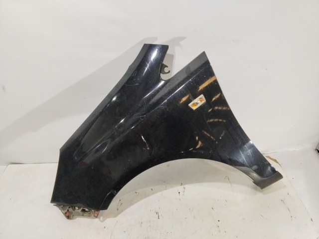 Błotnik przedni lewy 93189645 OPEL