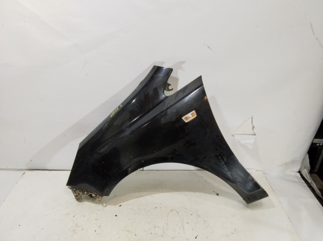 Błotnik przedni lewy 93189645 OPEL
