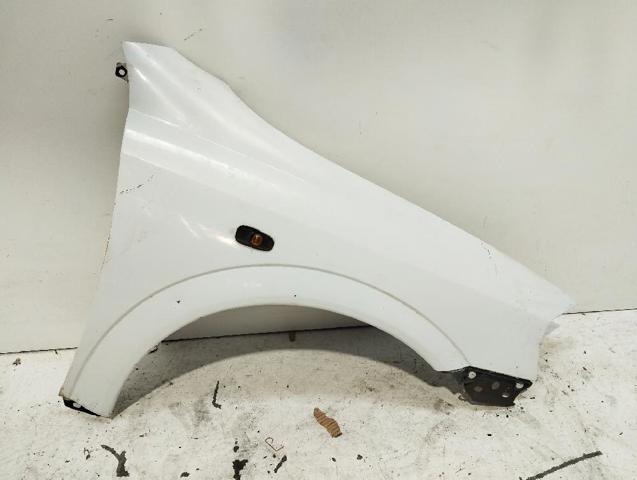 Błotnik przedni prawy 93190358 OPEL