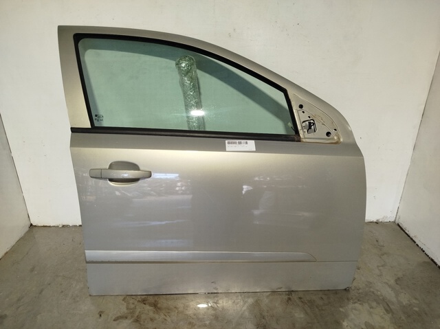Drzwi przednie prawe 93192037 OPEL