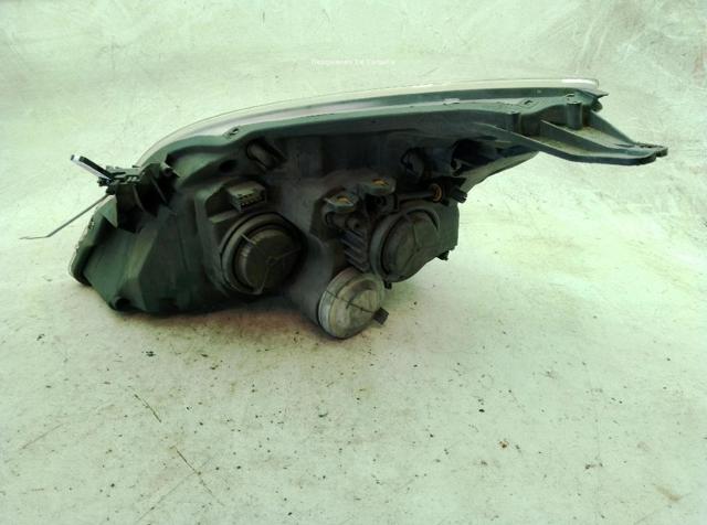 Reflektor prawy 93192378 OPEL