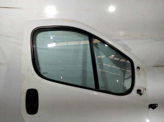 Drzwi przednie prawe 93194148 OPEL
