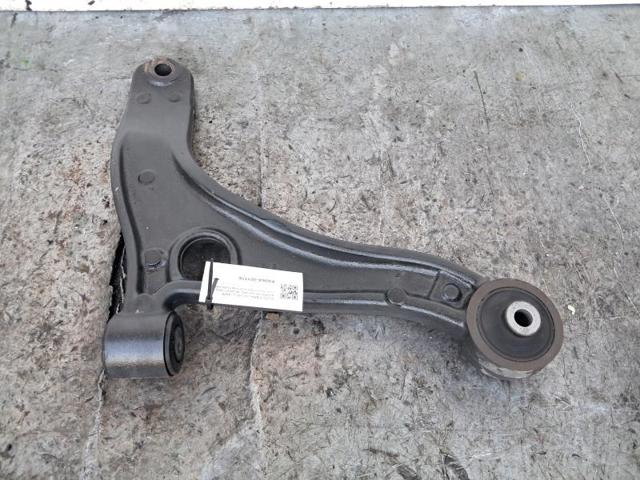 Wahacz zawieszenia przedniego dolny prawy 93197215 OPEL