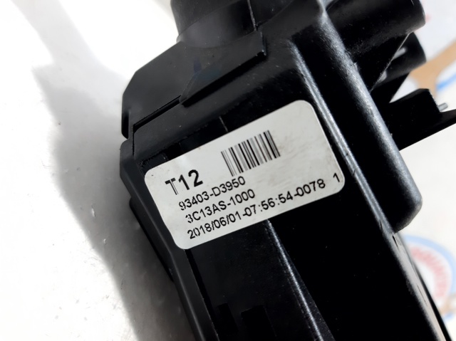Przełącznik zespolony, w komplecie 93403D3950 HYUNDAI