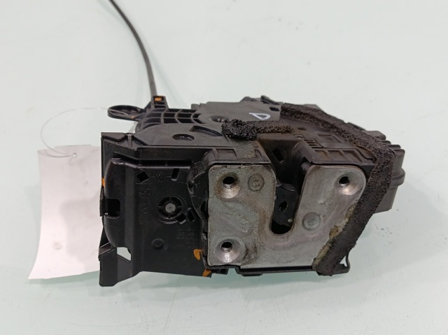 Zamek drzwi przednich prawych 93457081 OPEL