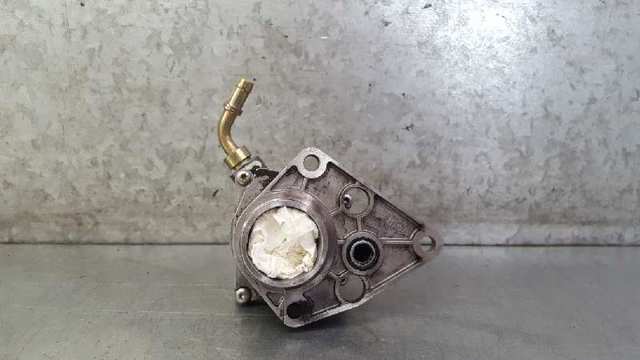 Pompa podciśnienia Ford Granada GU